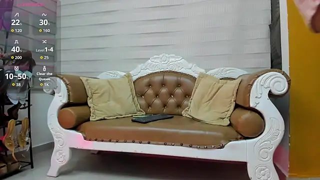 FOXYRIVER  online show from 02.14.26