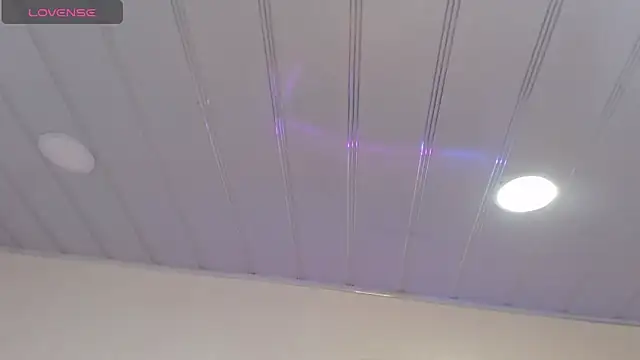 candy lux  online show from 04.20.26