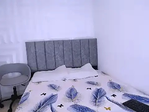 Snapshot of nataly_red chatting on 01.23.25 nataly red online show from 01.23.25