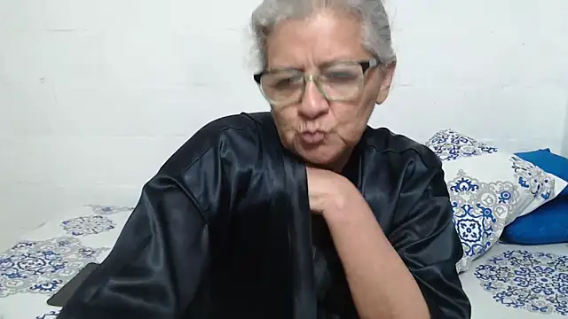 candy mature  online show from 11.25.25