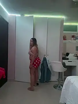 Snapshot of DarianaGuzz chatting on 03.10.25 DarianaGuzz online show from 03.10.25