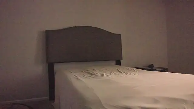 yiauana online show from 02.27.26