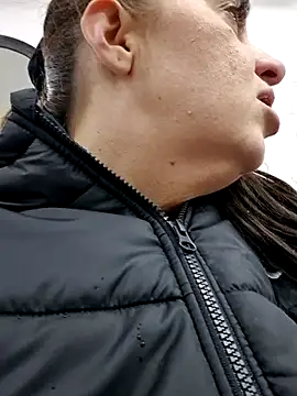 AvaLloyd online show from 02.15.25