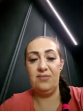 AvaLloyd online show from 02.20.25