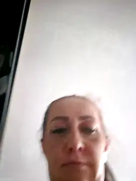 AvaLloyd online show from 02.25.25