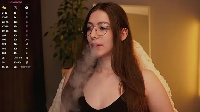 Ester Hill online show from 11.25.25