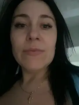 Snapshot of CuteNata chatting on 02.04.25 CuteNata online show from 02.04.25