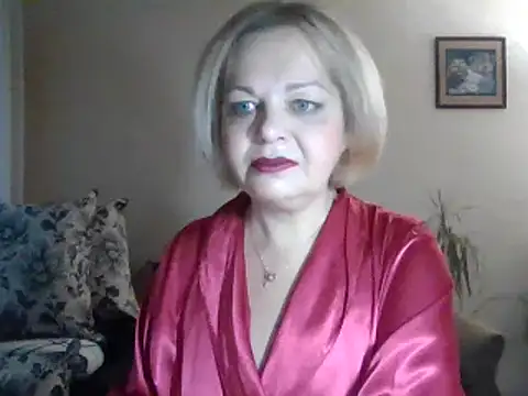 Snapshot of SofiyaPetrova chatting on 12.19.24 SofiyaPetrova online show from 12.19.24