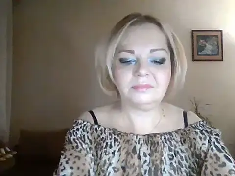 Snapshot of SofiyaPetrova chatting on 12.19.24 SofiyaPetrova online show from 12.19.24