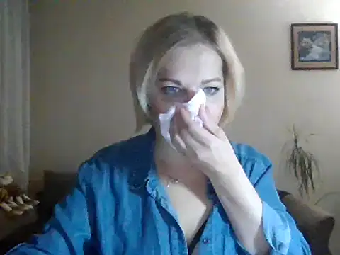 Snapshot of SofiyaPetrova chatting on 12.21.24 SofiyaPetrova online show from 12.21.24