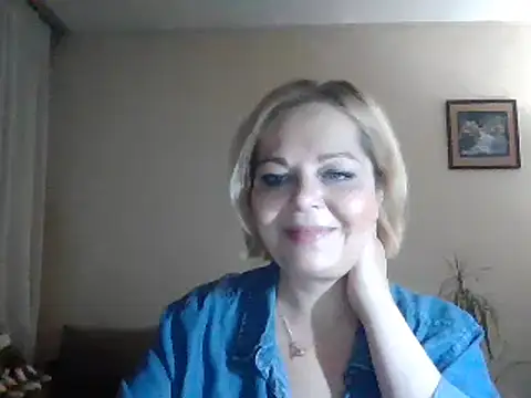 Snapshot of SofiyaPetrova chatting on 12.22.24 SofiyaPetrova online show from 12.22.24