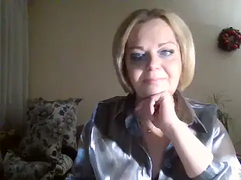 Snapshot of SofiyaPetrova chatting on 12.26.24 SofiyaPetrova online show from 12.26.24