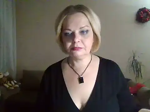 Snapshot of SofiyaPetrova chatting on 12.29.24 SofiyaPetrova online show from 12.29.24