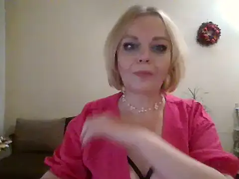 Snapshot of SofiyaPetrova chatting on 01.10.25 SofiyaPetrova online show from 01.10.25