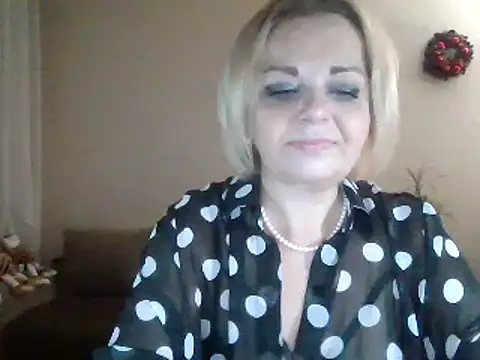 Snapshot of SofiyaPetrova chatting on 01.12.25 SofiyaPetrova online show from 01.12.25