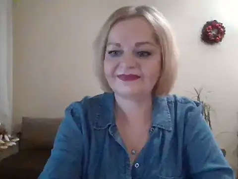 Snapshot of SofiyaPetrova chatting on 01.13.25 SofiyaPetrova online show from 01.13.25