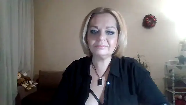 Snapshot of SofiyaPetrova chatting on 02.09.25 SofiyaPetrova online show from 02.09.25