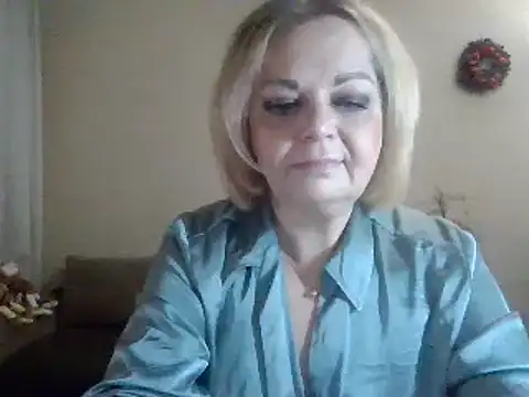 Snapshot of SofiyaPetrova chatting on 02.11.25 SofiyaPetrova online show from 02.11.25