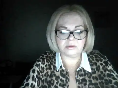 Snapshot of SofiyaPetrova chatting on 10.14.25 SofiyaPetrova online show from 10.14.25