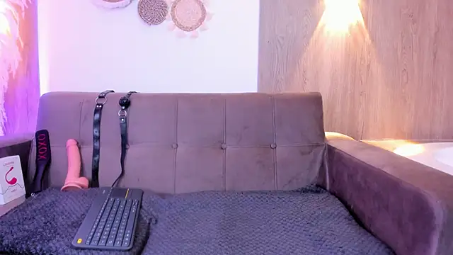 Santa Cooper  online show from 11.10.25