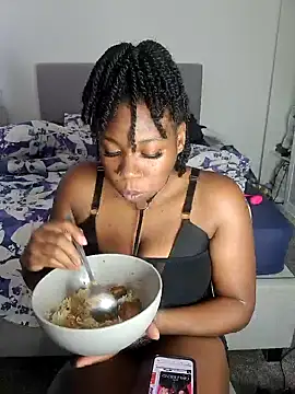 Snapshot of Bali_baddie_x chatting on 09.10.25 Bali baddie x online show from 09.10.25