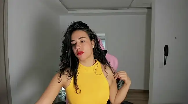 Snapshot of susana_monroy chatting on 02.02.25 susana monroy online show from 02.02.25