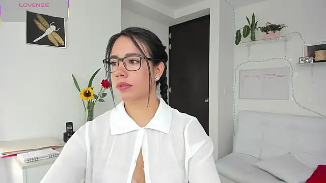 Snapshot of susana_monroy chatting on 07.23.26 susana monroy online show from 07.23.26