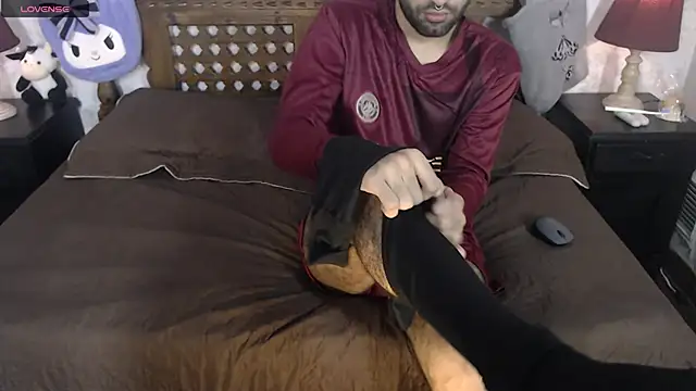 MilanZaire online show from 03.12.25