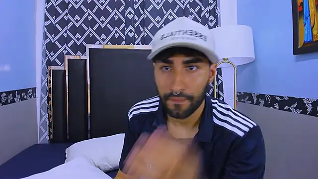 MilanZaire online show from 10.21.25