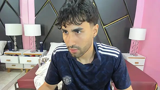 MilanZaire online show from 11.19.25