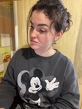 Karolina llove online show from 12.06.24