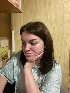 Karolina llove online show from 02.15.25