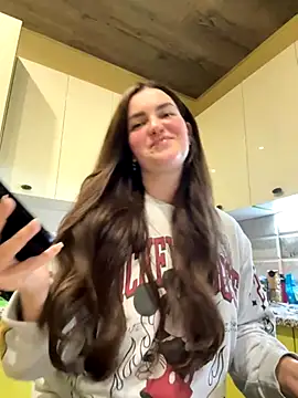 Karolina llove online show from 10.24.25