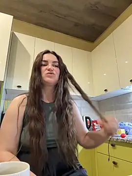 Karolina llove online show from 11.12.25