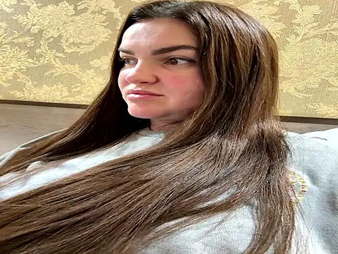 Karolina llove online show from 11.25.25