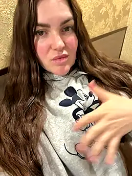 Karolina llove online show from 11.26.25