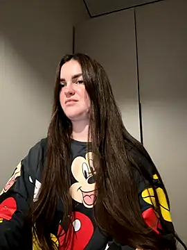 Karolina llove online show from 11.27.25