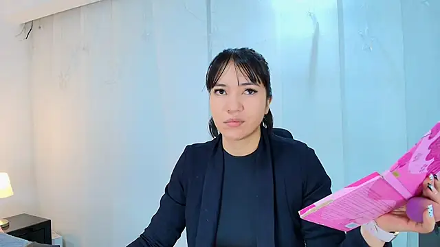 Snapshot of lina_bedoya_ chatting on 09.20.25 lina bedoya online show from 09.20.25
