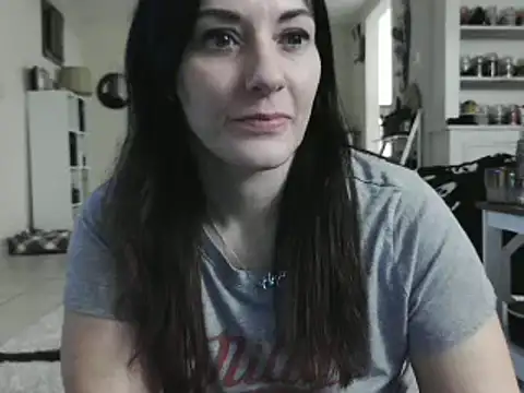 Snapshot of CrystalLakeXO chatting on 12.26.24 CrystalLakeXO online show from 12.26.24