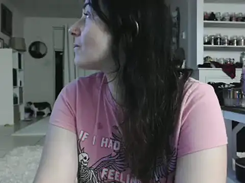 Snapshot of CrystalLakeXO chatting on 12.27.24 CrystalLakeXO online show from 12.27.24