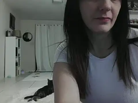 Snapshot of CrystalLakeXO chatting on 01.10.25 CrystalLakeXO online show from 01.10.25