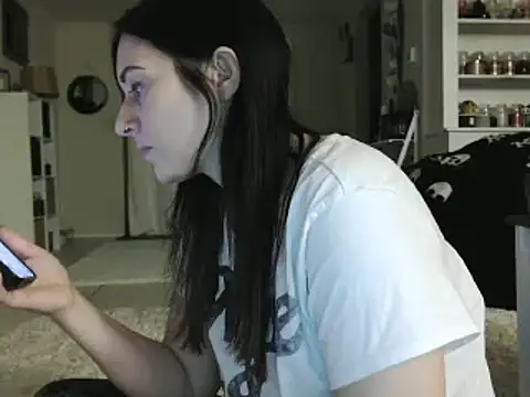 Snapshot of CrystalLakeXO chatting on 01.12.25 CrystalLakeXO online show from 01.12.25