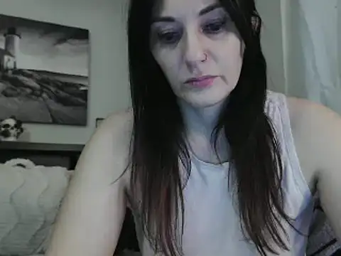 Snapshot of CrystalLakeXO chatting on 01.31.25 CrystalLakeXO online show from 01.31.25