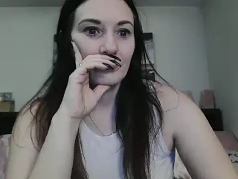 Snapshot of CrystalLakeXO chatting on 02.06.25 CrystalLakeXO online show from 02.06.25
