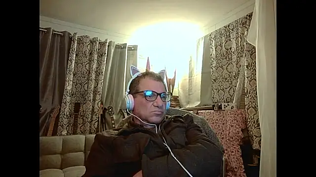 Snapshot of coryassman chatting on 02.03.25 coryassman online show from 02.03.25