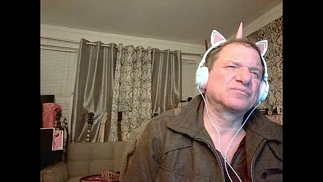 Snapshot of coryassman chatting on 02.11.25 coryassman online show from 02.11.25