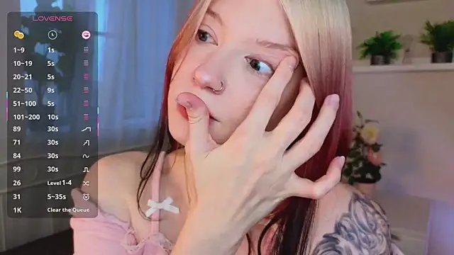 arielabradberry online show from 10.14.25