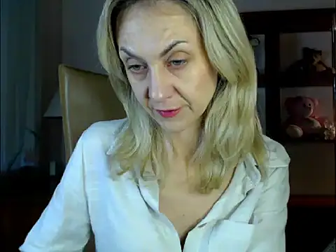 Snapshot of Tanya6547 chatting on 12.10.24 Tanya6547 online show from 12.10.24