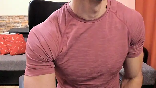 HotHunkTrainer online show from 02.08.26