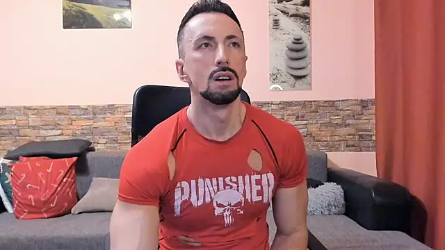 HotHunkTrainer online show from 02.15.26